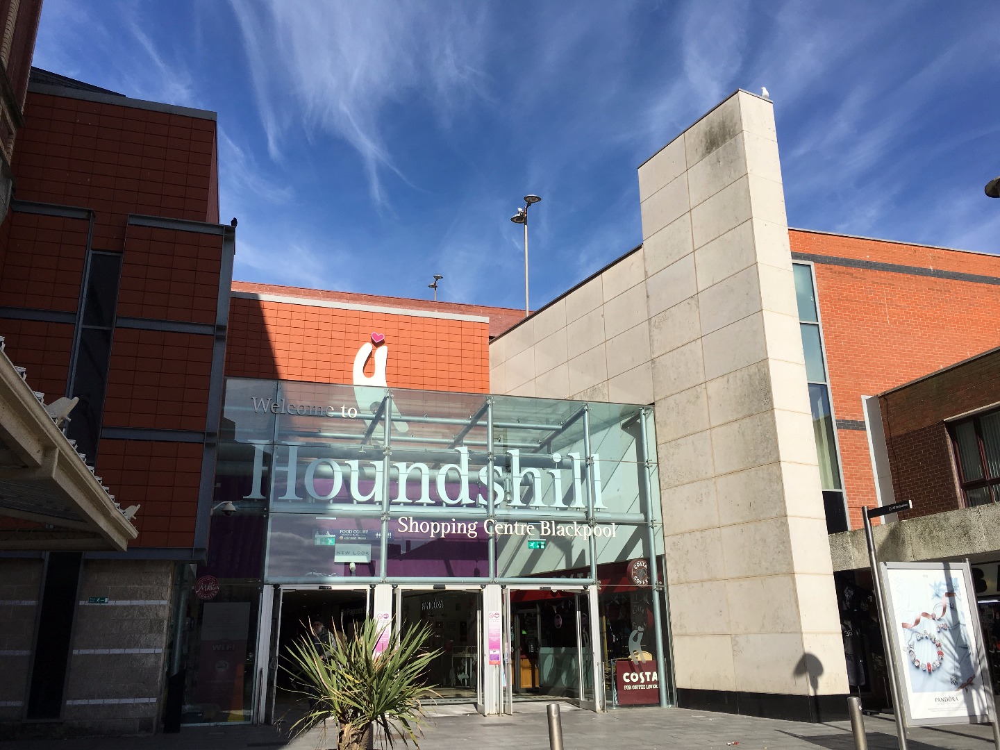 Houndshill Shopping Centre - Enjoyable Travel Along the Fylde Coast